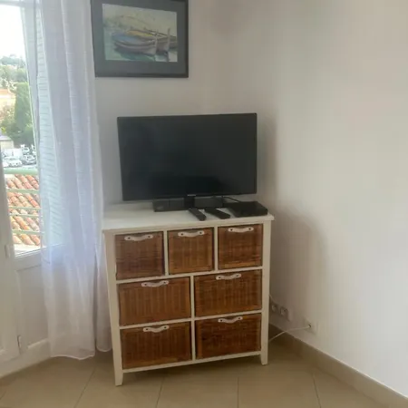 Centre Du Village Apartament